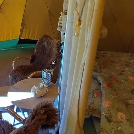 Vaesteraeng Glamping * Lillandet