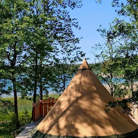 Vaesteraeng Glamping ラグジュアリーテント
