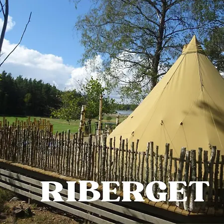 Vaesteraeng Glamping 럭셔리텐트